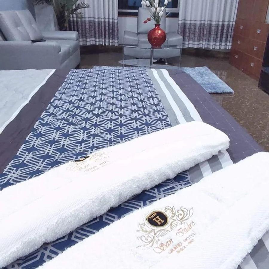 San Isidro Grand Hotel Gobernadora Bagian luar foto
